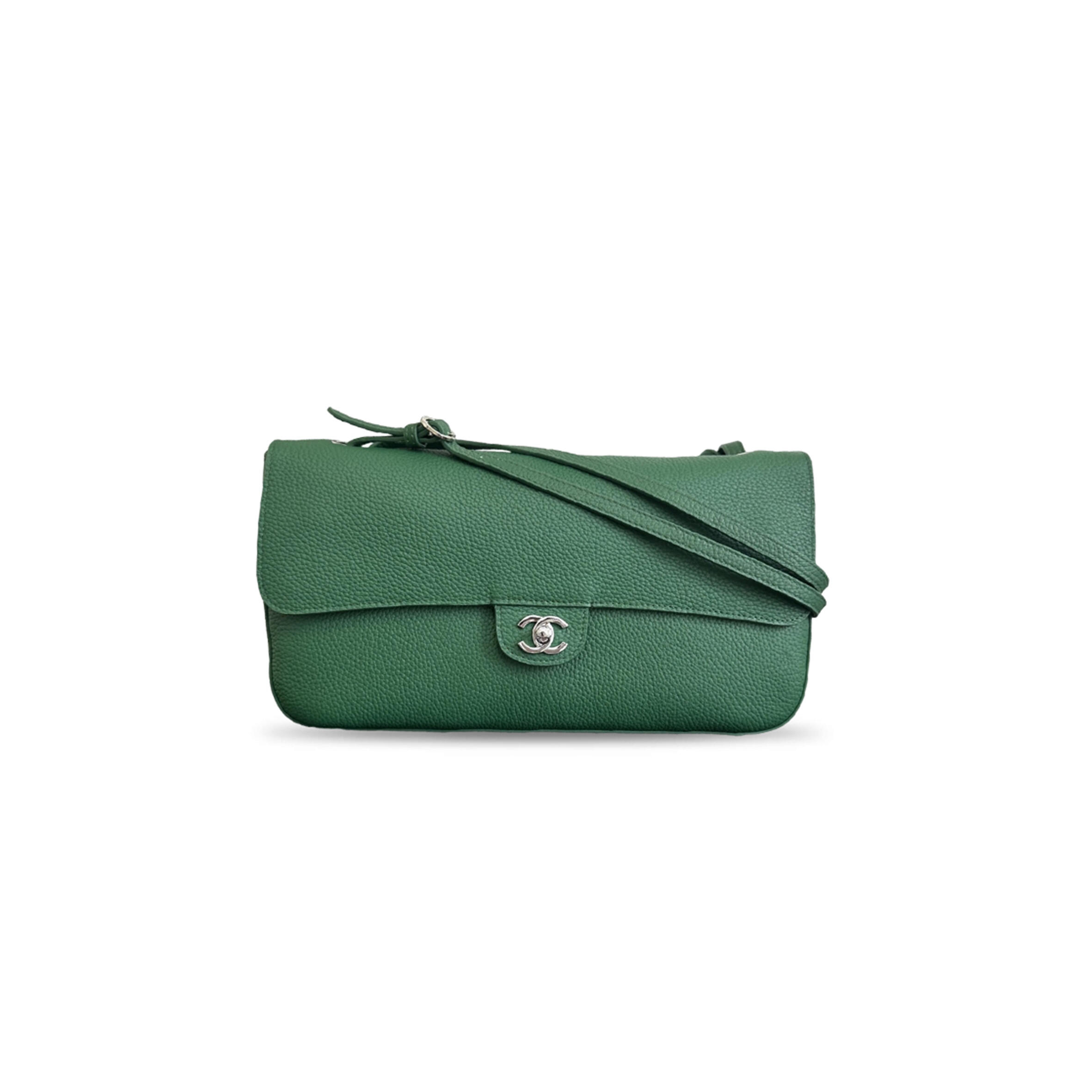 CHANEL MAXI FLAP BAG AS6231 (32*19.5*10cm)